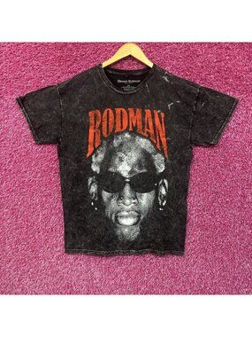 Dennis Rodman Graphic T-Shirt Small
